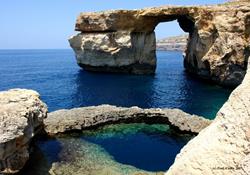 Gozo diving holiday. The Blue Hole dive site.